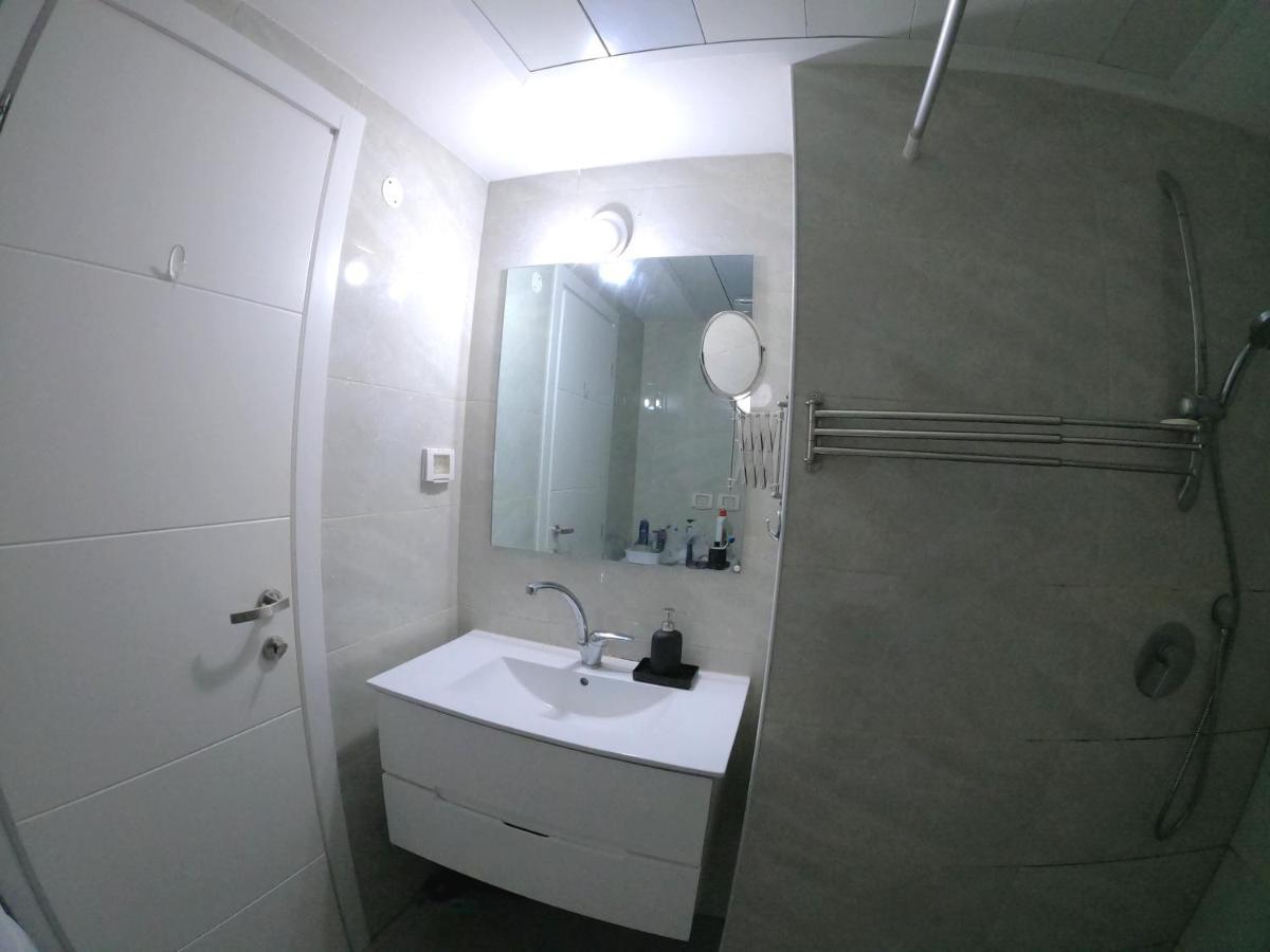 Beach Suite Israel- Best View, Gym, Massage Chair, Low Fee For Off-Site Indoor Pool Spa ביץ סוייט ישראל- נוף ים מאלף, כיסא מסאז, חדר כושר, אפשרות לבריכה מקורה, וספא בתשלום ממש מוזל Askelón Kültér fotó